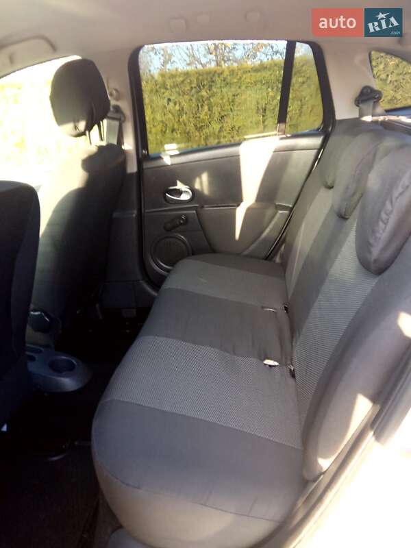 Универсал Renault Clio 2011 в Снятине