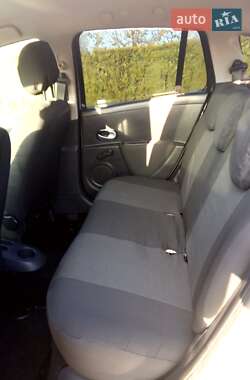 Універсал Renault Clio 2011 в 
