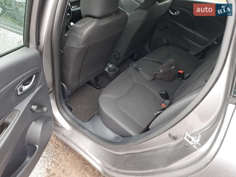 Универсал Renault Clio 2016 в Згуровке