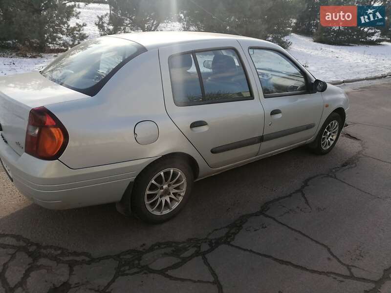 Хэтчбек Renault Clio 2000 в Кременчуге