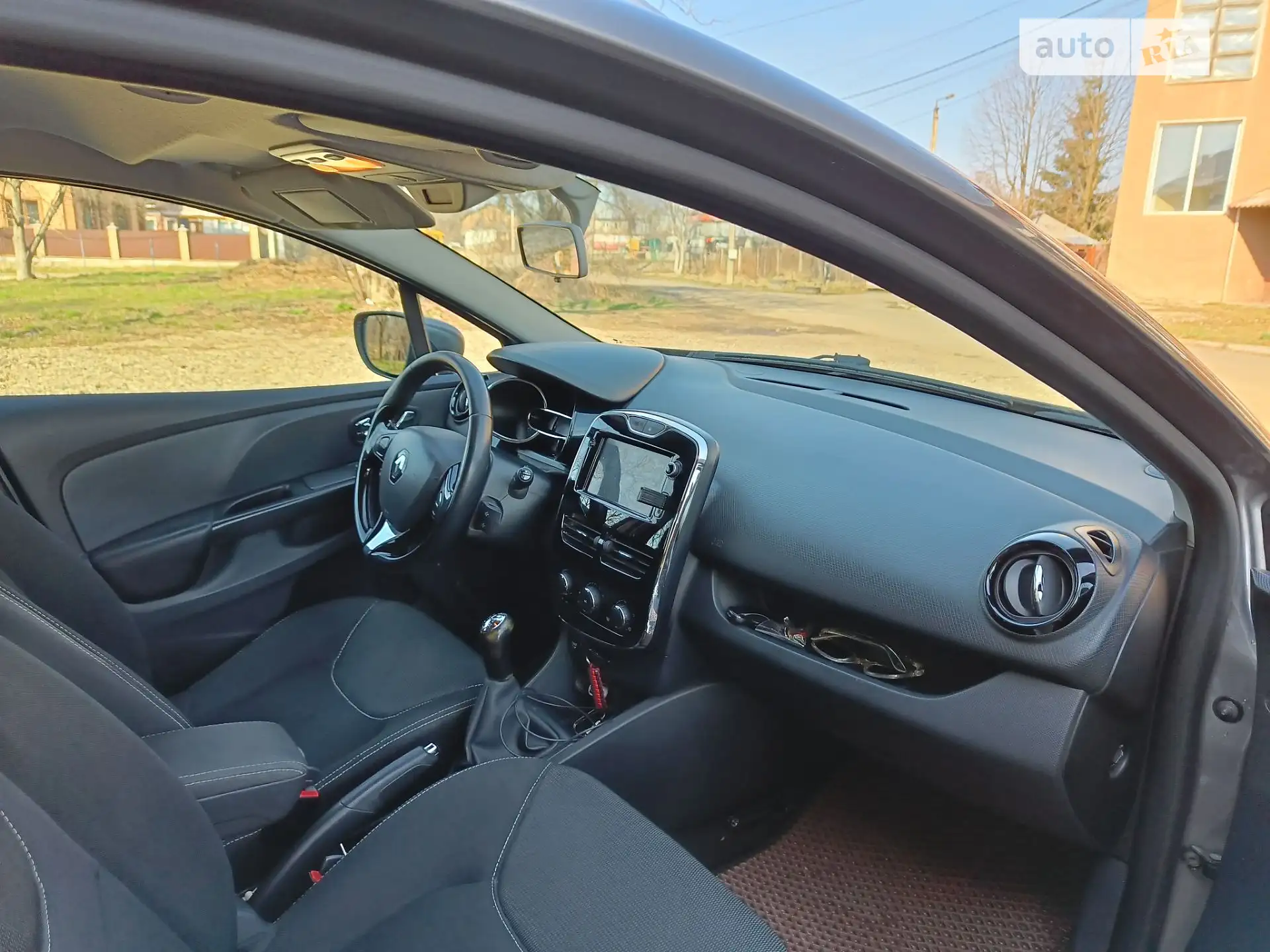 2014 Renault Clio - мініатюра 8