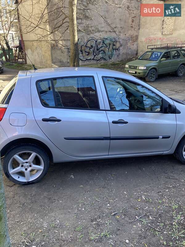 Хэтчбек Renault Clio 2007 в Львове фото 2 Хэтчбек Renault Clio 2007 в Львове