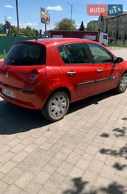 Хэтчбек Renault Clio 2009 в Львове