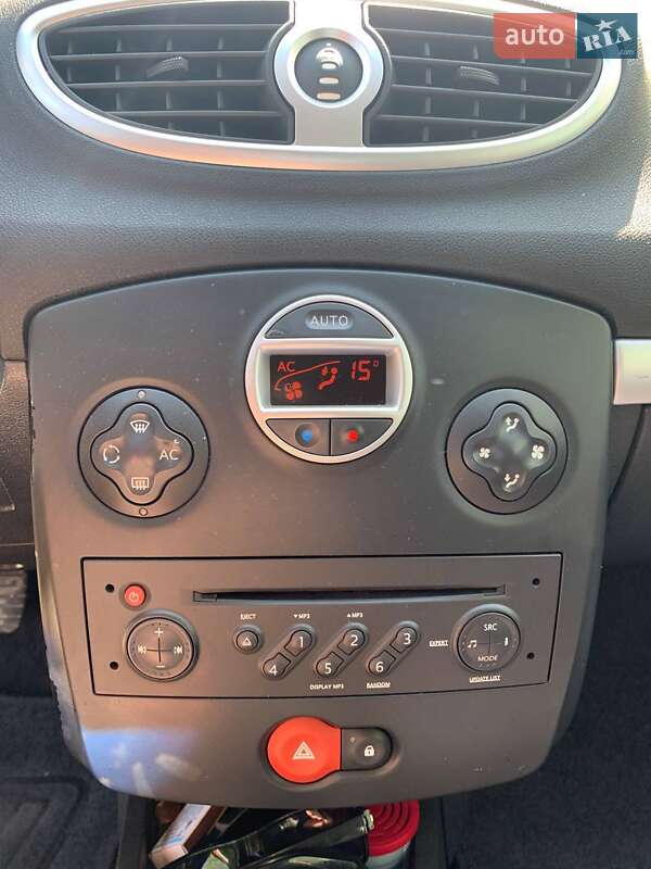 Хэтчбек Renault Clio 2009 в Львове