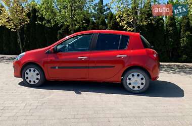 Хэтчбек Renault Clio 2009 в Львове