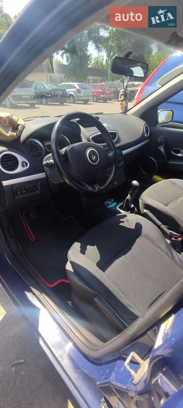Универсал Renault Clio 2008 в Полтаве