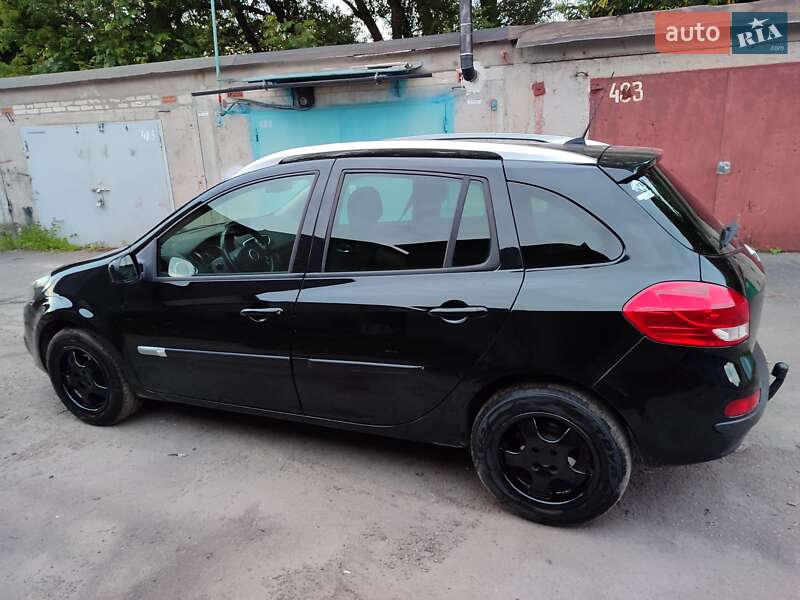 Универсал Renault Clio 2012 в Ровно