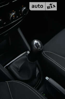 Хетчбек Renault Clio 2013 в 