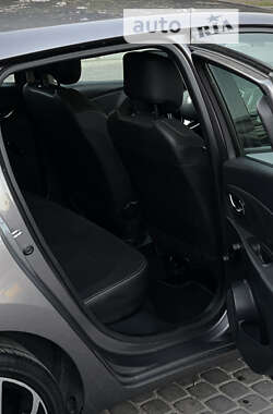 Хетчбек Renault Clio 2013 в 
