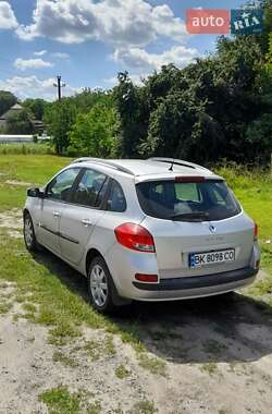 Универсал Renault Clio 2008 в Остроге