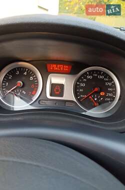 Хэтчбек Renault Clio 2009 в 