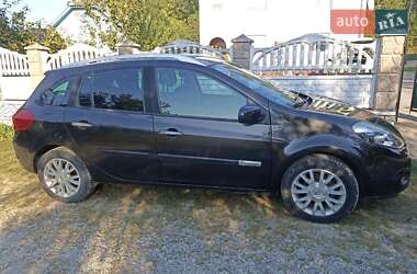 Хэтчбек Renault Clio 2009 в 