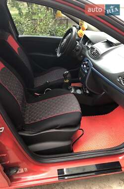 Хэтчбек Renault Clio 2008 в Дрогобыче