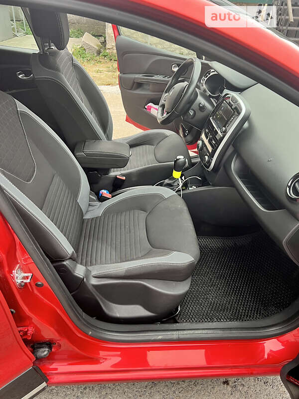 Универсал Renault Clio 2015 в Тернополе фото 11 Универсал Renault Clio 2015 в Тернополе