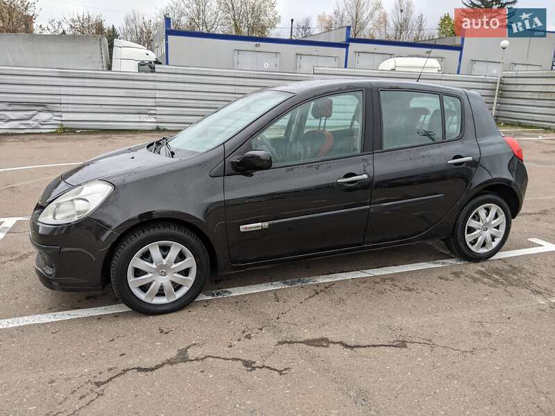 Хетчбек Renault Clio 2007 в Рівному