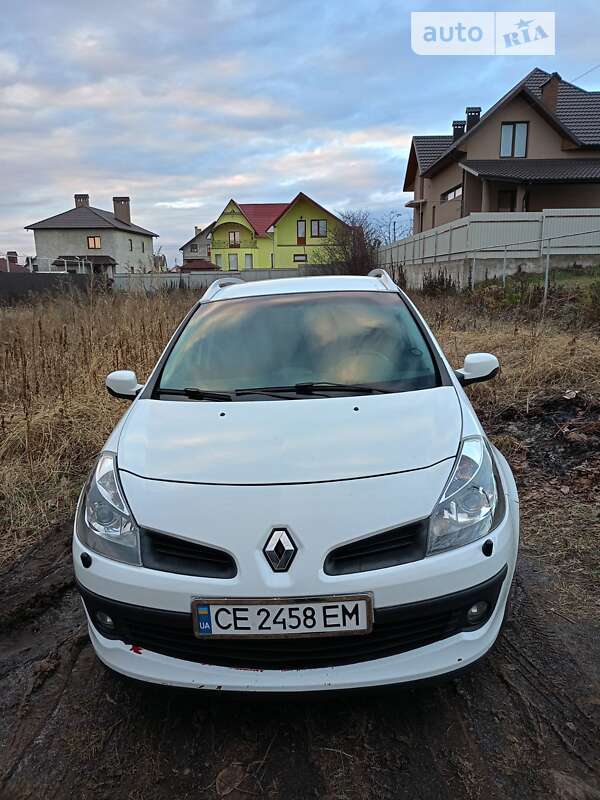 Универсал Renault Clio 2011 в Черновцах