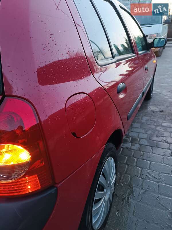 Хетчбек Renault Clio 2002 в Львові