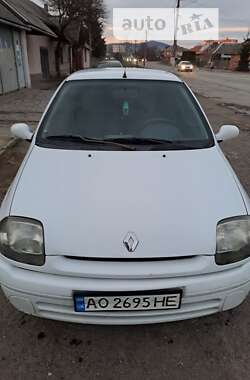 Хетчбек Renault Clio 2000 в Мукачевому