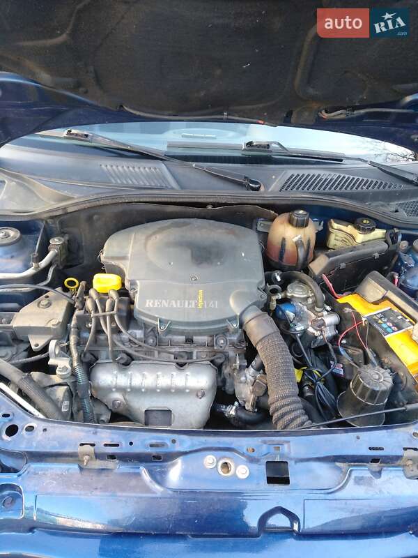 Хэтчбек Renault Clio 2001 в Кропивницком фото 8 Хэтчбек Renault Clio 2001 в Кропивницком