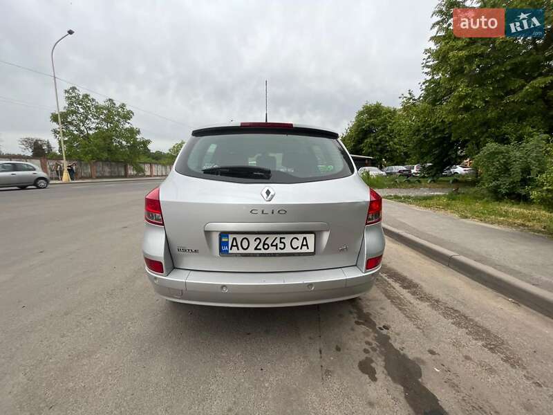 Универсал Renault Clio 2011 в Ужгороде