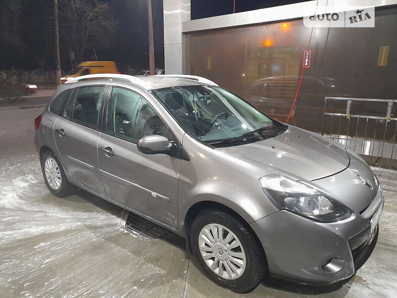 Универсал Renault Clio 2009 в Хмельницком