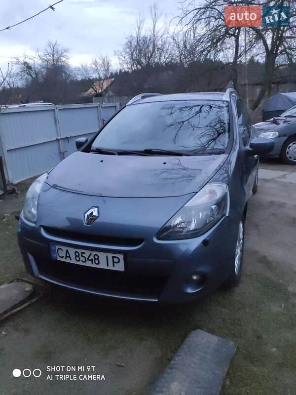 Универсал Renault Clio 2010 в Каневе