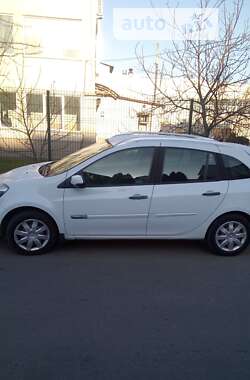 Универсал Renault Clio 2011 в 
