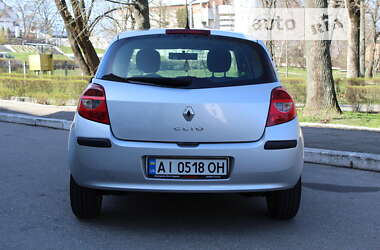 Хэтчбек Renault Clio 2009 в Киеве