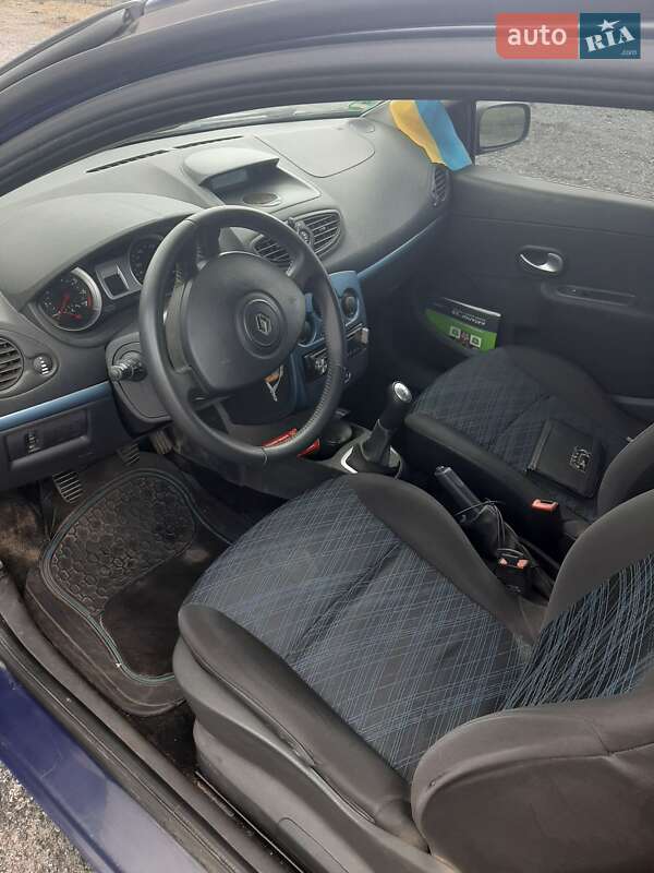 Хэтчбек Renault Clio 2008 в Звенигородке