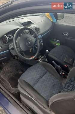 Хэтчбек Renault Clio 2008 в 