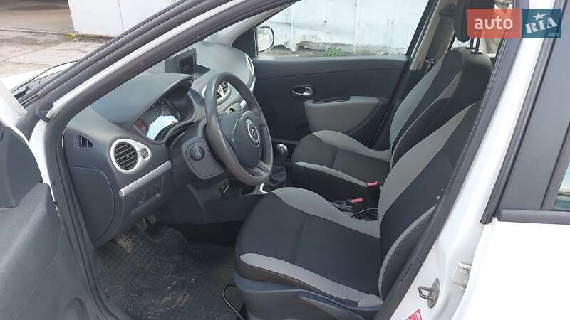 Универсал Renault Clio 2012 в Киеве