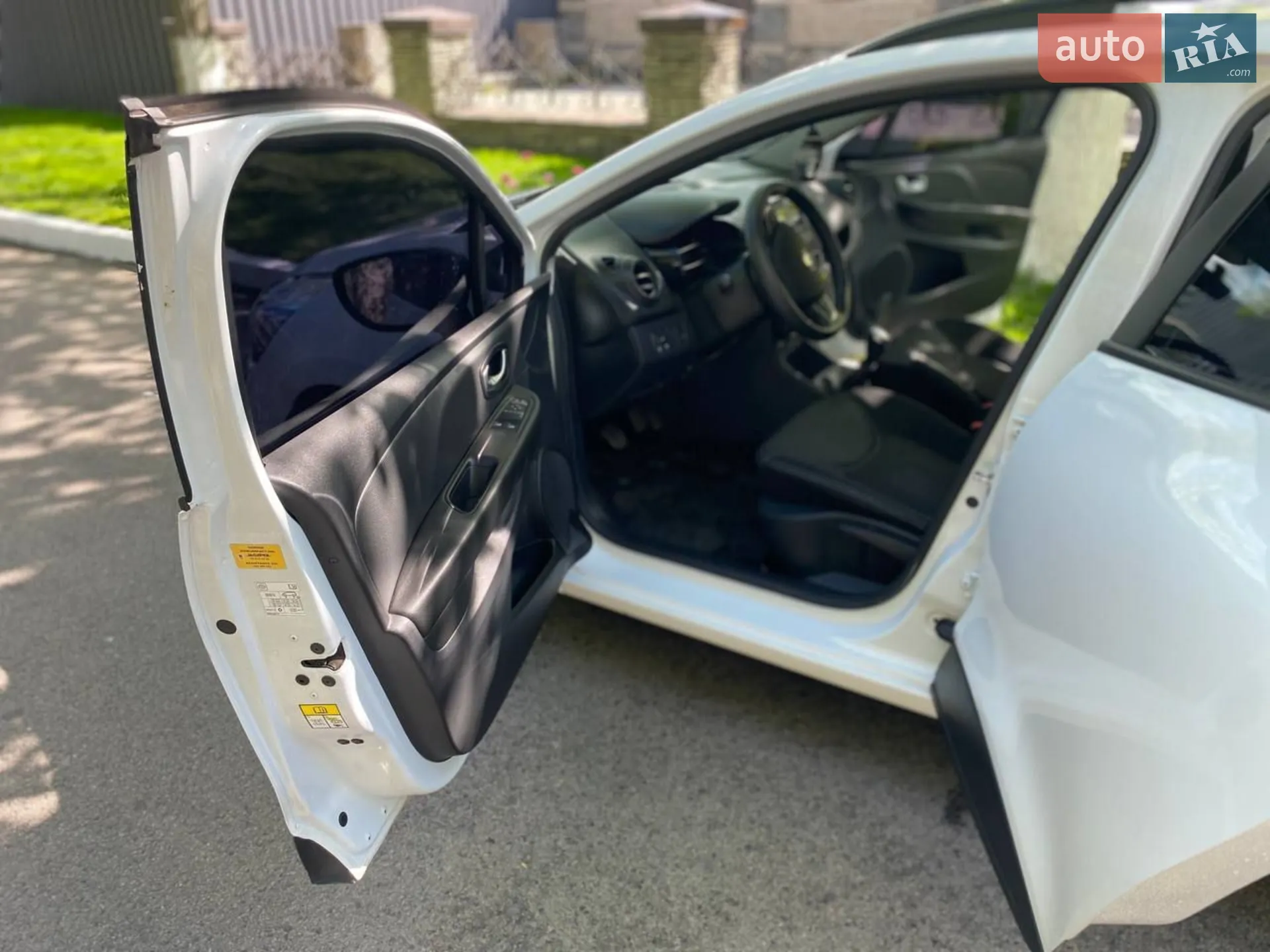 2017 Renault Clio - мініатюра 9