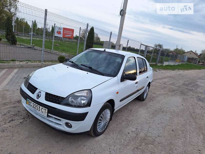 Renault Clio 2003