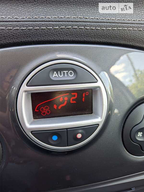 Хетчбек Renault Clio 2010 в Рівному фото 17 Хетчбек Renault Clio 2010 в Рівному