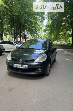 Хэтчбек Renault Clio 2007 в Киеве