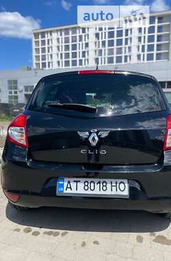 Хэтчбек Renault Clio 2012 в Ивано-Франковске