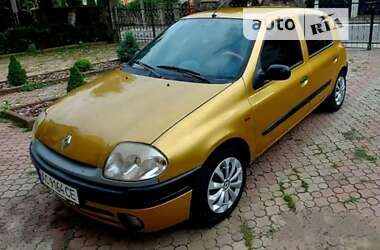 Хетчбек Renault Clio 2000 в Рахові