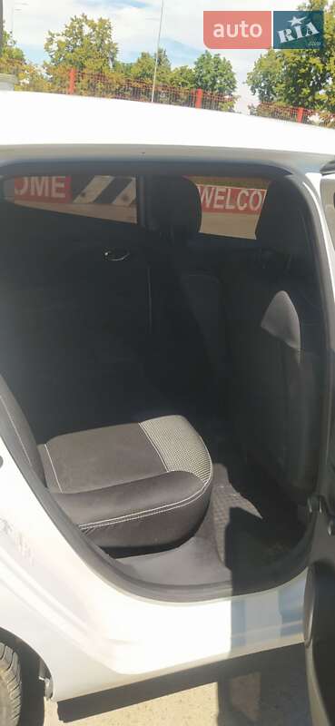 Хэтчбек Renault Clio 2014 в Виннице