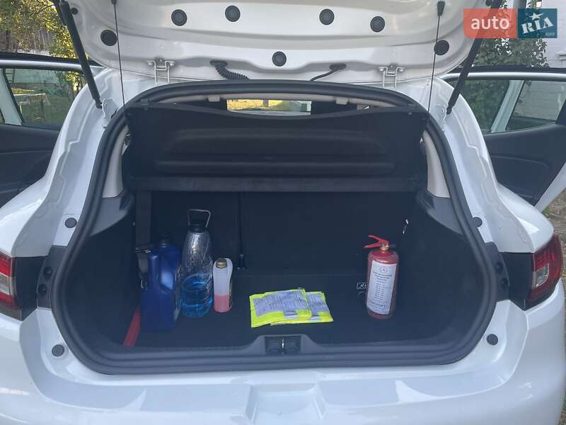 Хэтчбек Renault Clio 2012 в Шполе