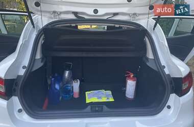 Хэтчбек Renault Clio 2012 в 