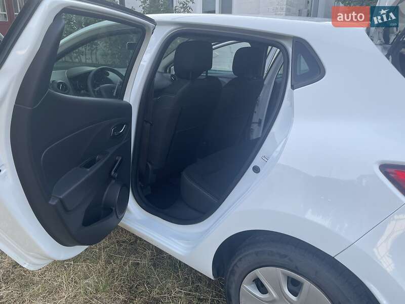 Хэтчбек Renault Clio 2012 в Шполе