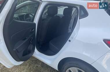 Хэтчбек Renault Clio 2012 в 