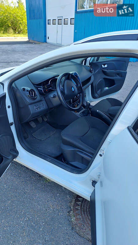 Универсал Renault Clio 2015 в Киеве