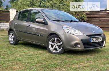 Хэтчбек Renault Clio 2010 в Львове