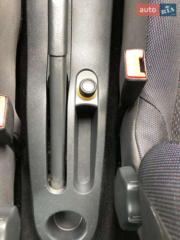 Универсал Renault Clio 2009 в Дубно фото 47 Универсал Renault Clio 2009 в Дубно