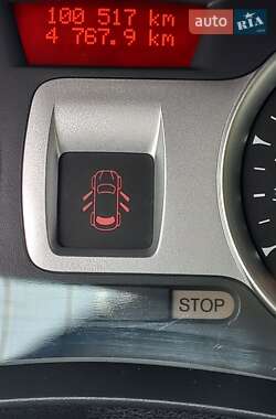 Хэтчбек Renault Clio 2010 в 