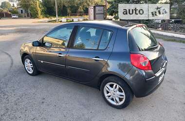 Хэтчбек Renault Clio 2005 в Ивано-Франковске