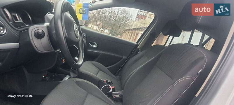 Универсал Renault Clio 2011 в Троянове фото 8 Универсал Renault Clio 2011 в Троянове