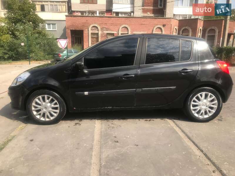 Хэтчбек Renault Clio 2009 в Запорожье