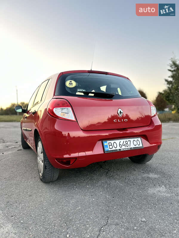 Хэтчбек Renault Clio 2009 в Тернополе